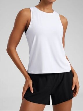 CRZ YOGA White Sleeveless Crewneck Tank Top M